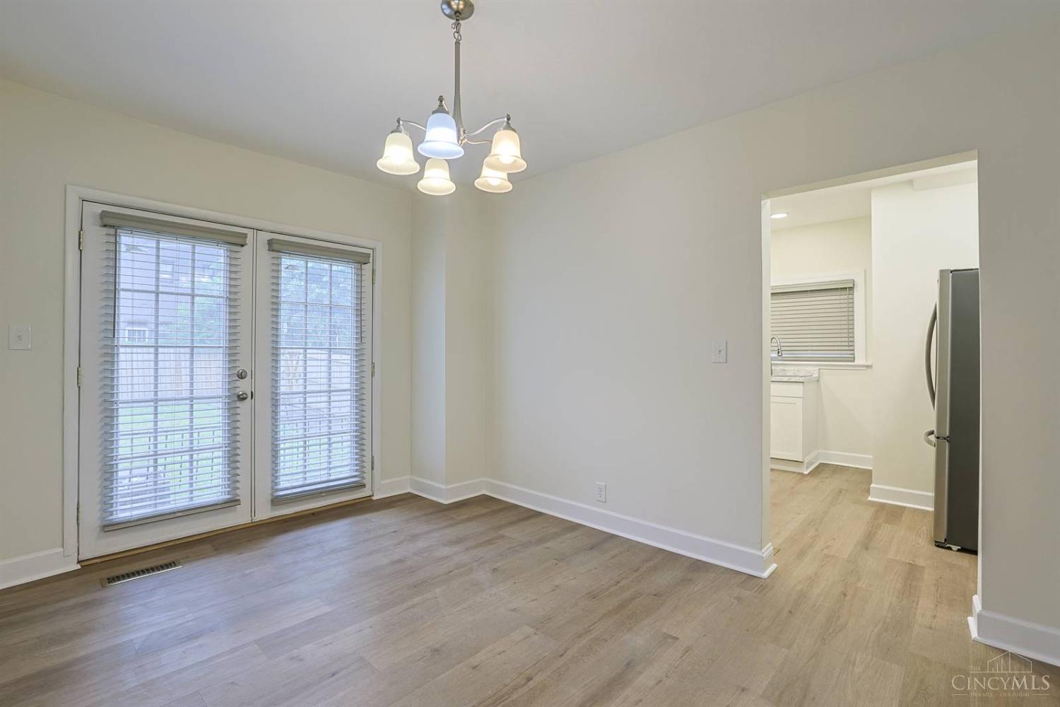 2956 Henshaw Avenue Property Photo 11