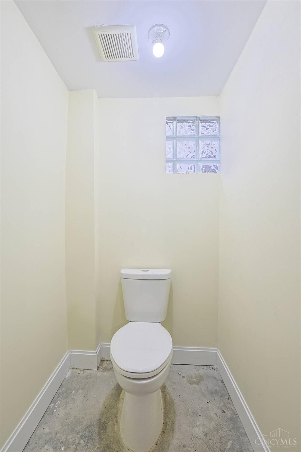 2956 Henshaw Avenue Property Photo 23
