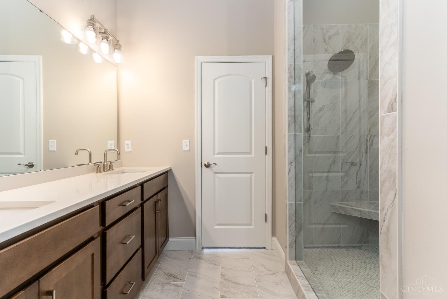 6977 Carlinridge Lane Property Photo 22