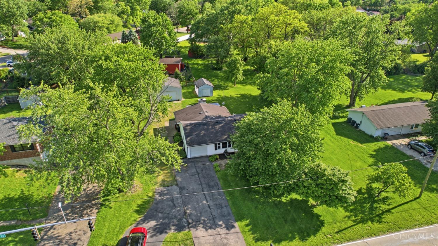 6473 Hendrickson Road Property Photo 3
