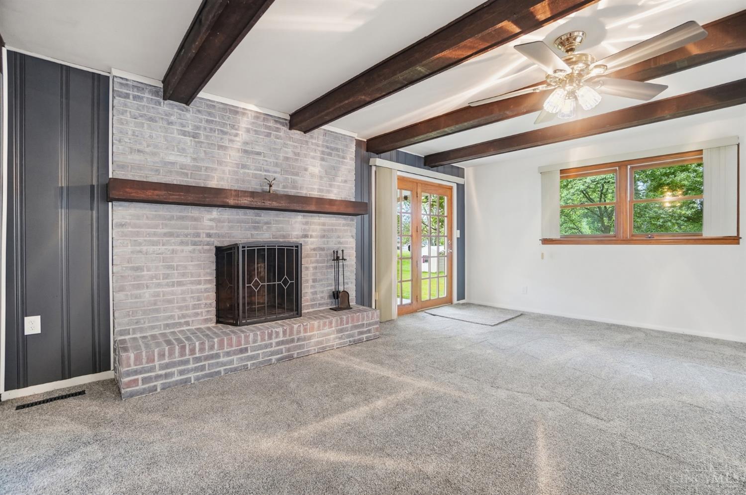 6473 Hendrickson Road Property Photo 18