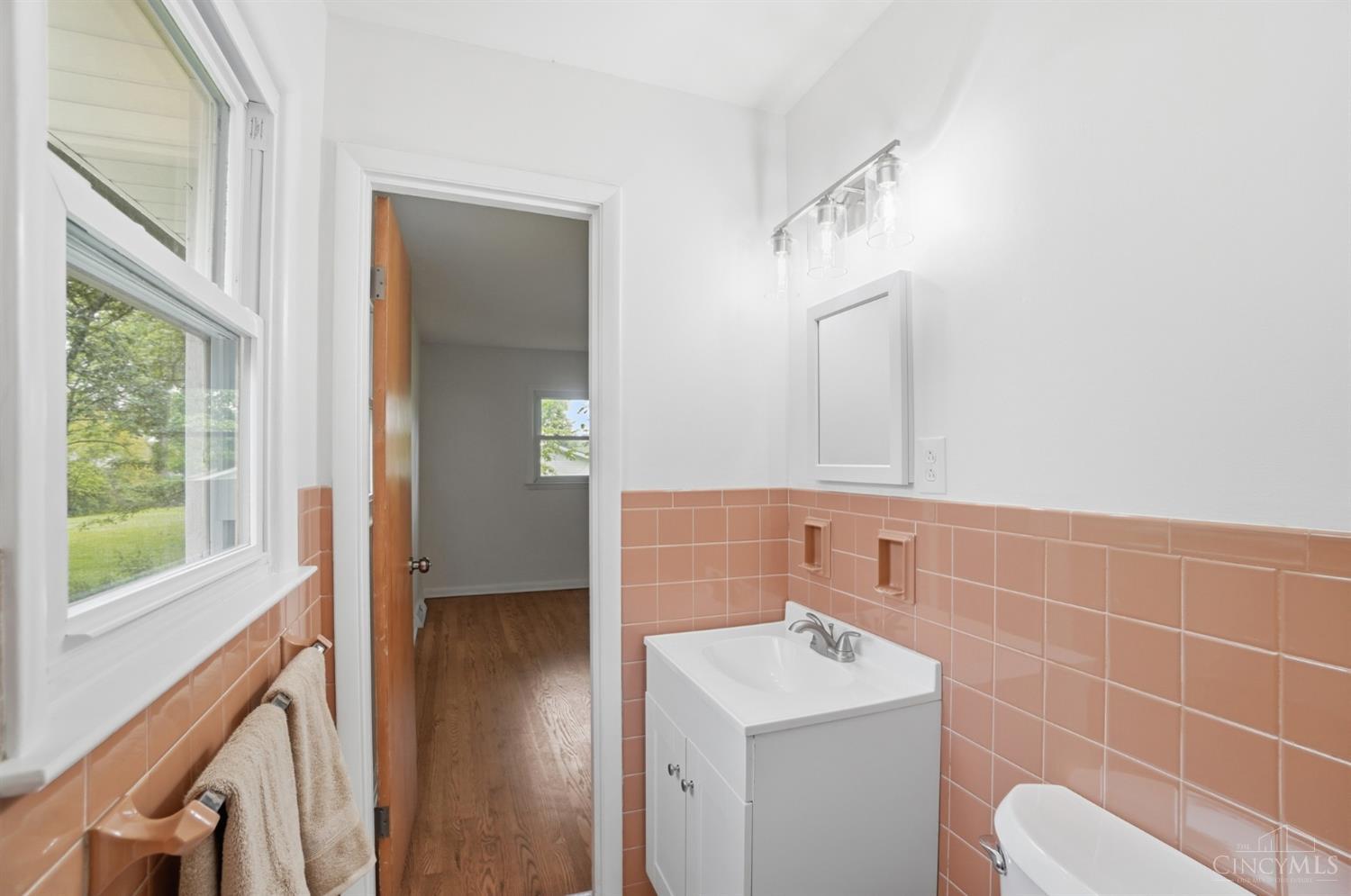 6473 Hendrickson Road Property Photo 26