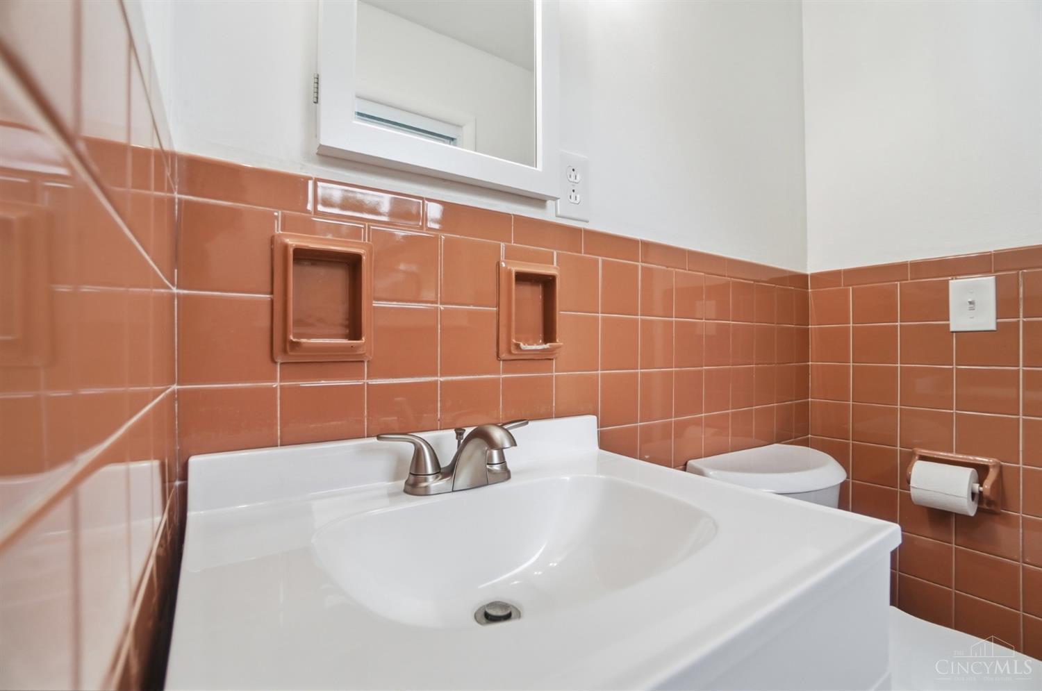 6473 Hendrickson Road Property Photo 27