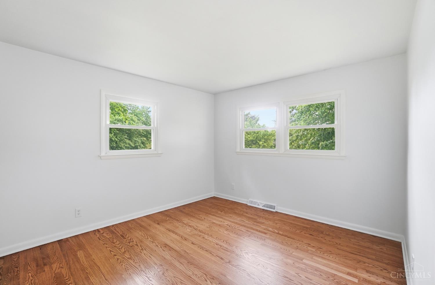 6473 Hendrickson Road Property Photo 28
