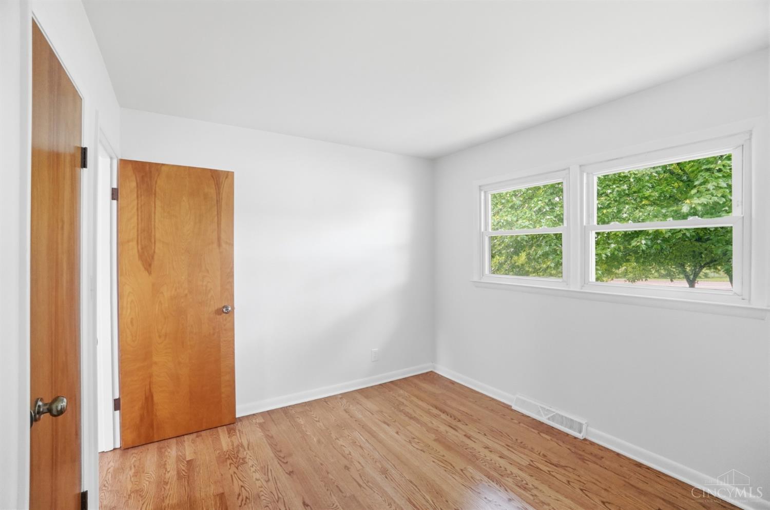 6473 Hendrickson Road Property Photo 32