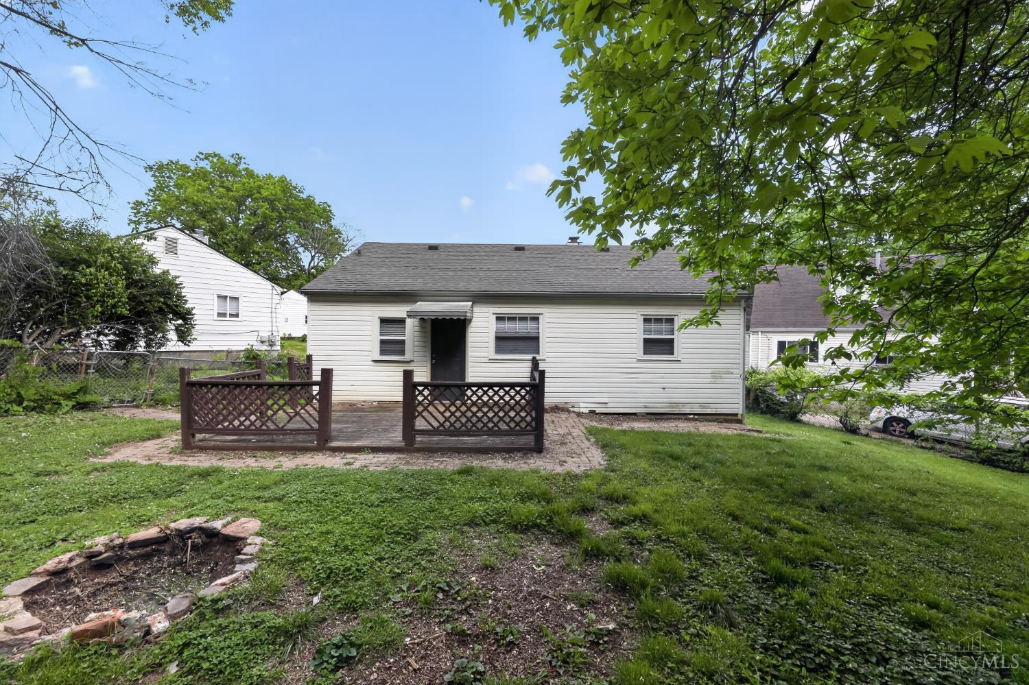 1923 Ashbrook Drive Property Photo 6