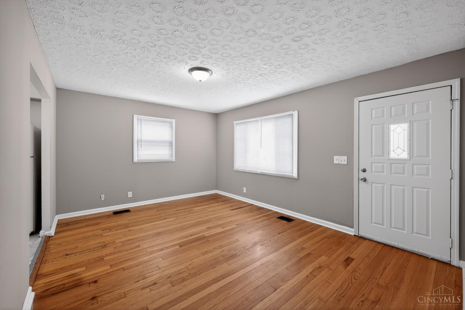 1923 Ashbrook Drive Property Photo 8