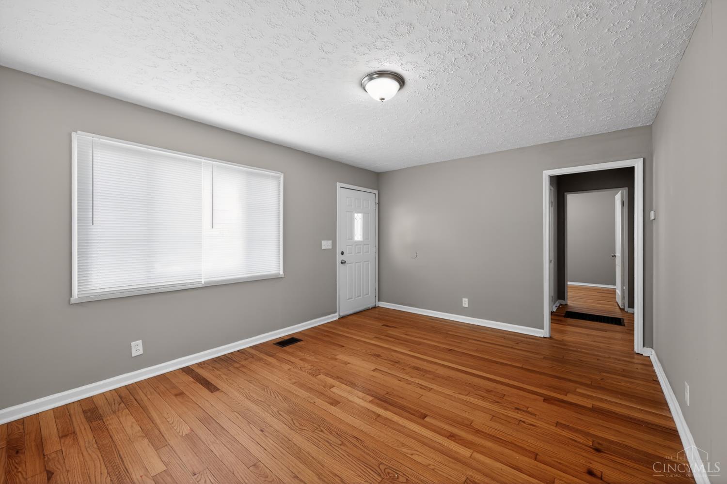 1923 Ashbrook Drive Property Photo 9