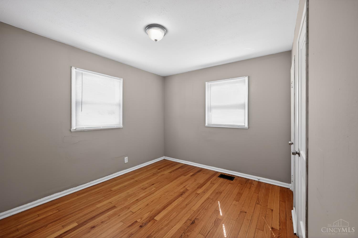1923 Ashbrook Drive Property Photo 10