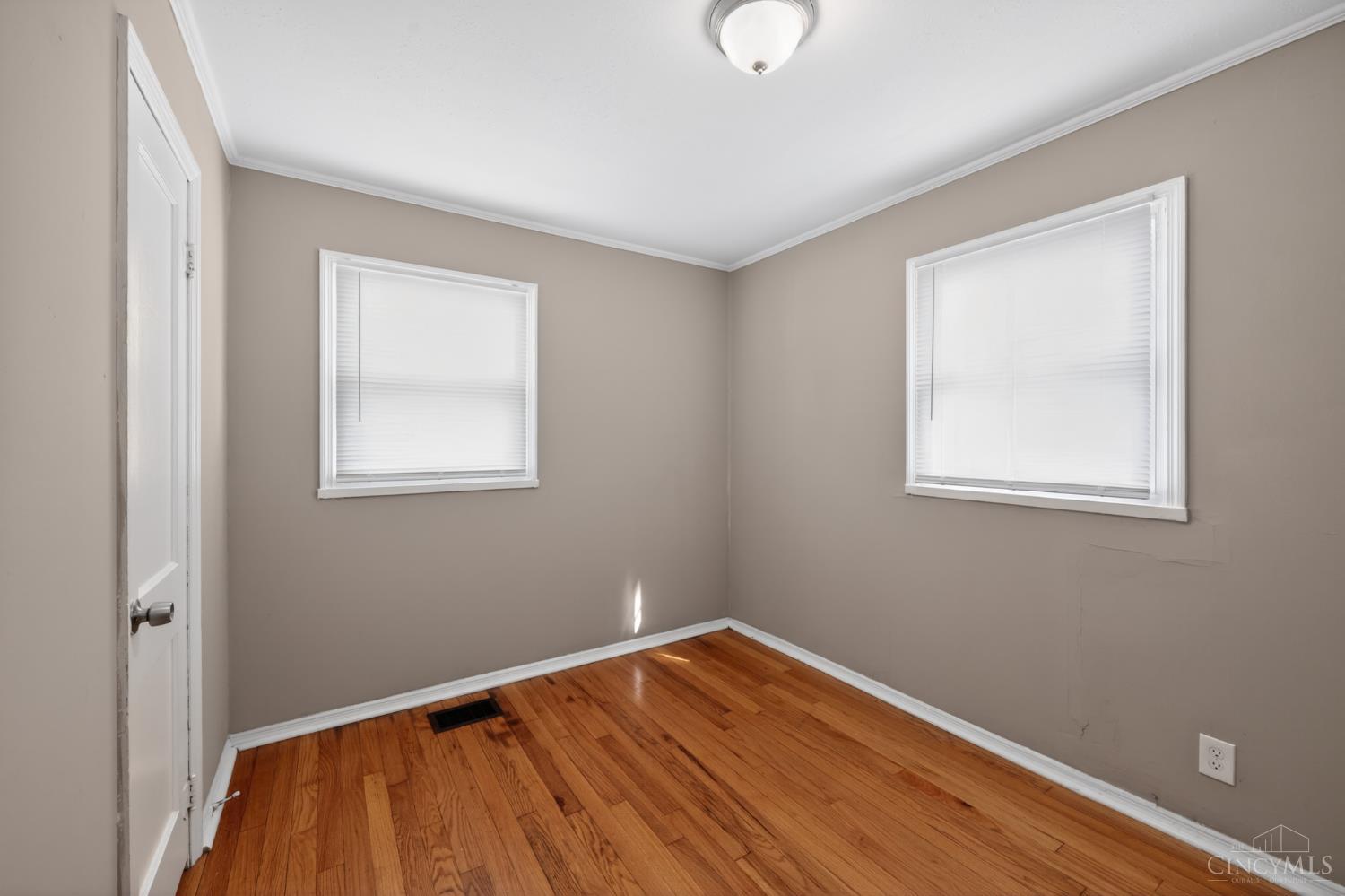 1923 Ashbrook Drive Property Photo 14