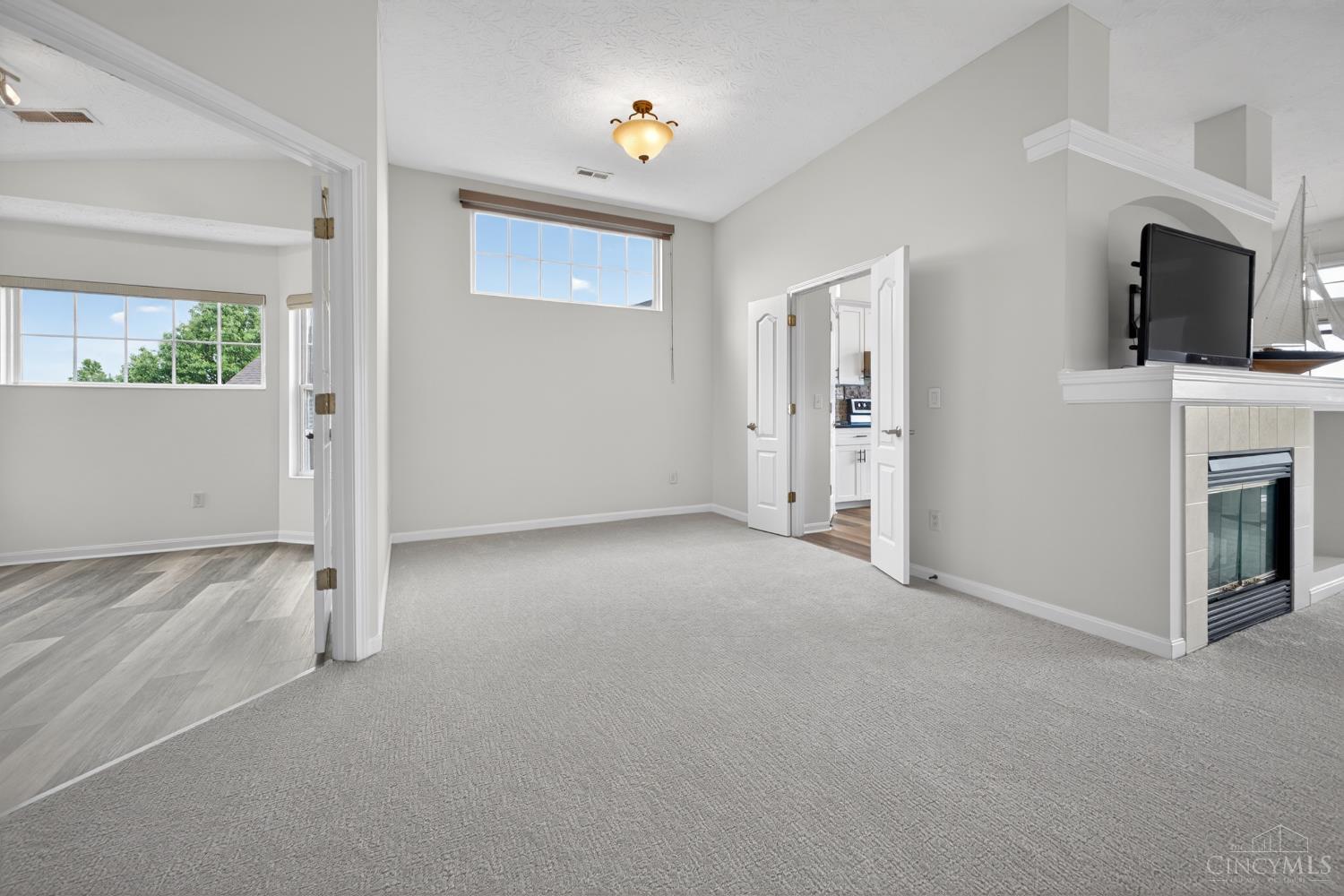 6741 Adena Circle Property Photo 9