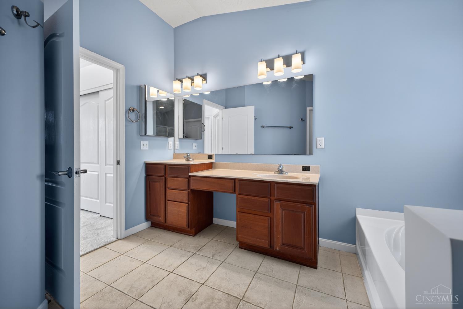 6741 Adena Circle Property Photo 16