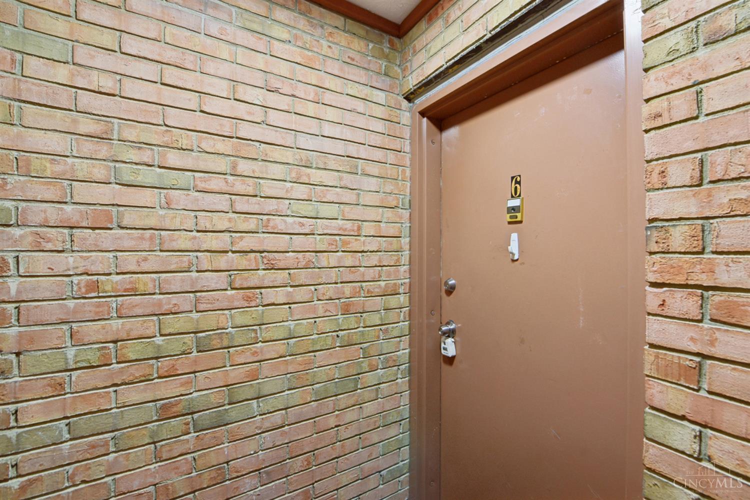 4808 Chalet Drive Property Photo 6