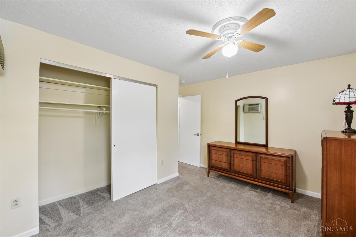 4808 Chalet Drive Property Photo 11