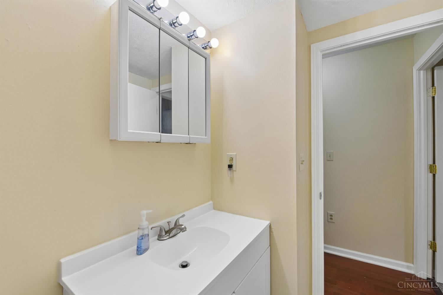 4808 Chalet Drive Property Photo 13