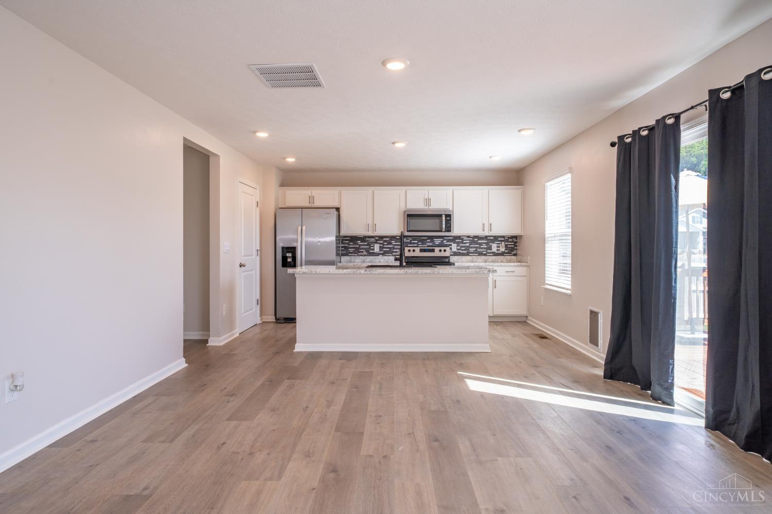 1425 Hawkshead Street Property Photo 9
