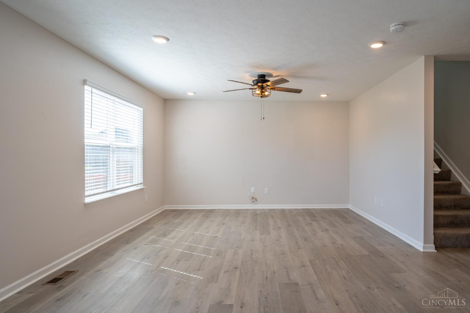 1425 Hawkshead Street Property Photo 11
