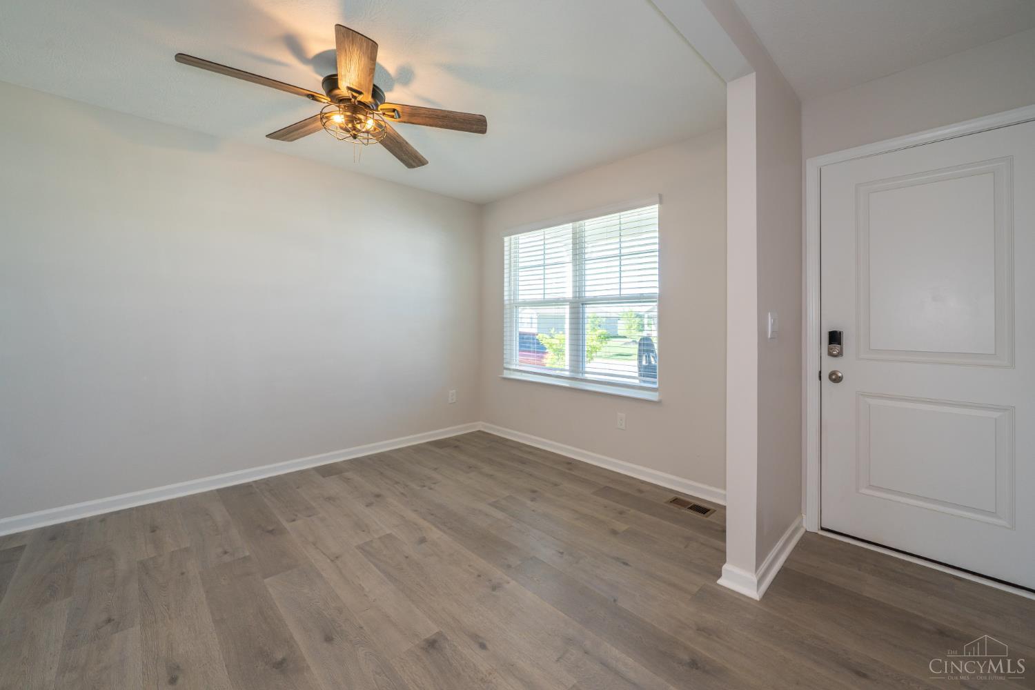 1425 Hawkshead Street Property Photo 12