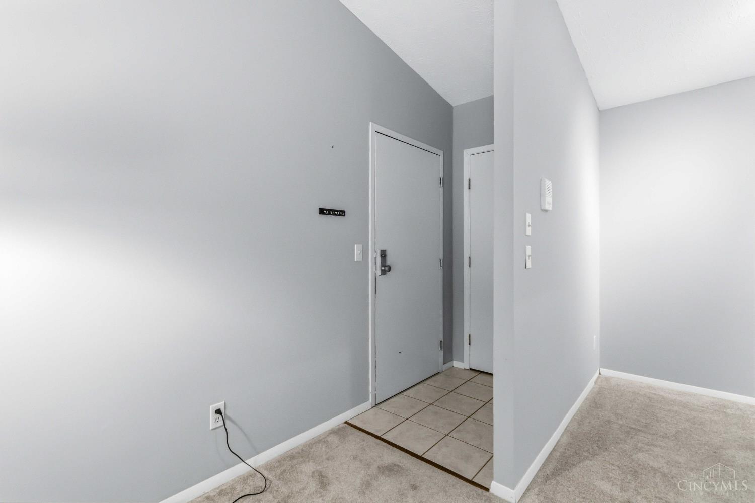 537 Davis Road Property Photo 5