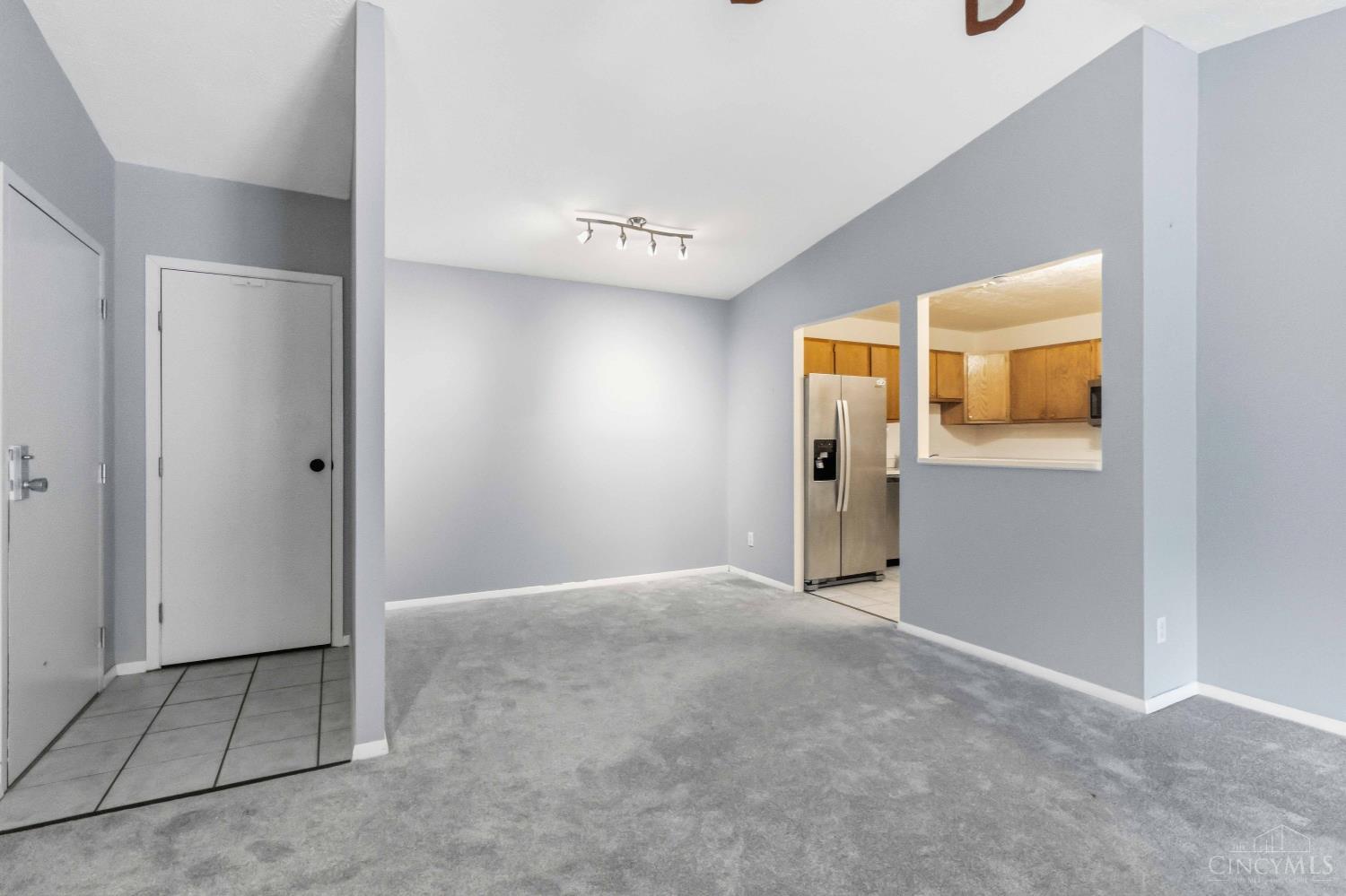 537 Davis Road Property Photo 10