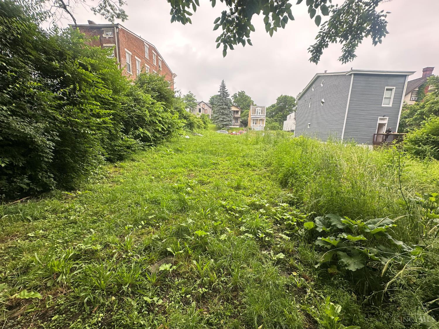 963 Wells Street Property Photo 4