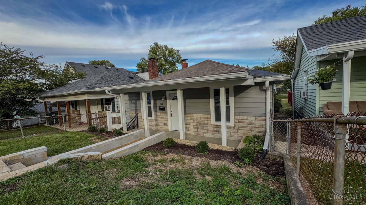 1836 Parrish Avenue Property Photo 2