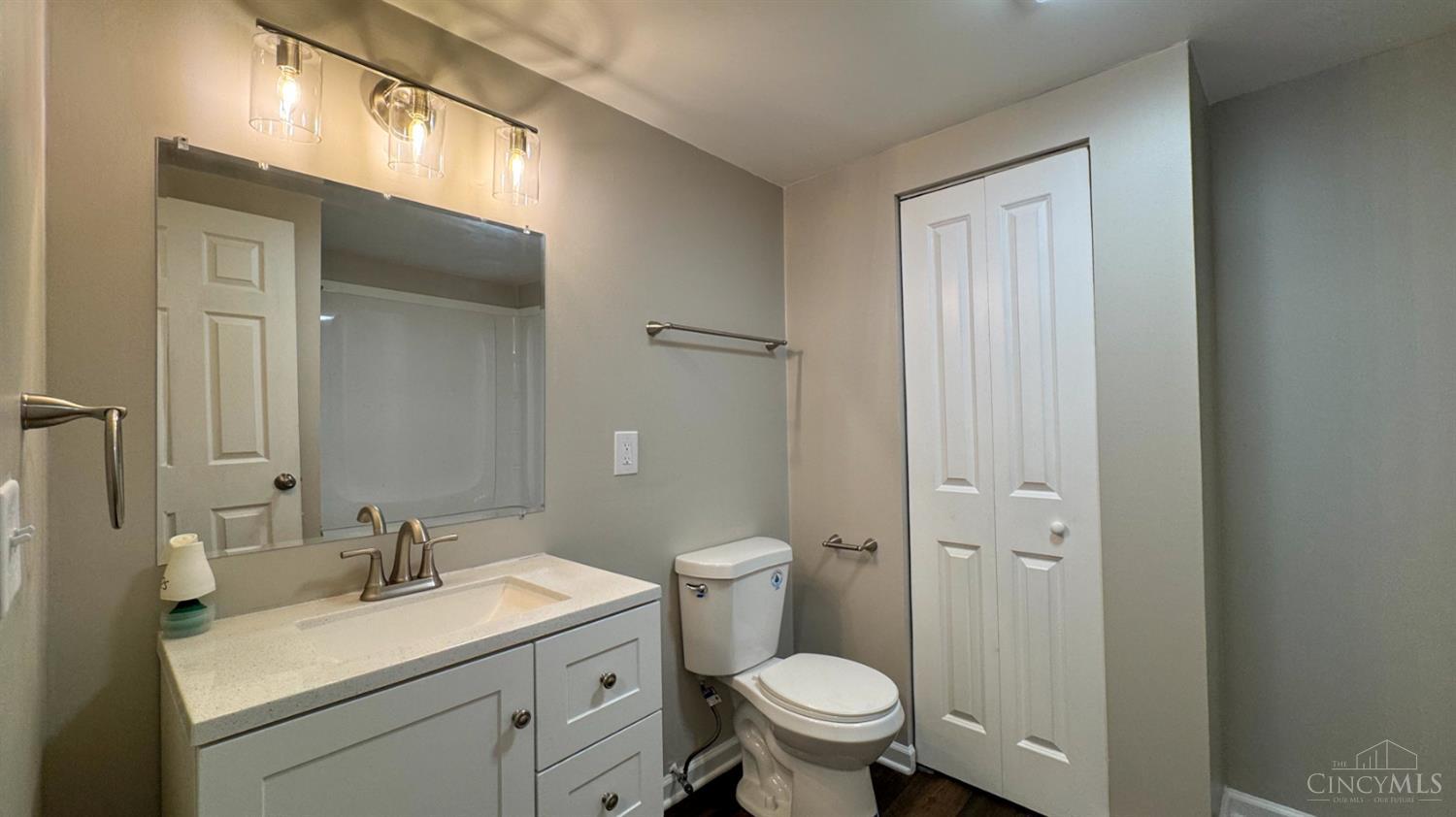 1836 Parrish Avenue Property Photo 23