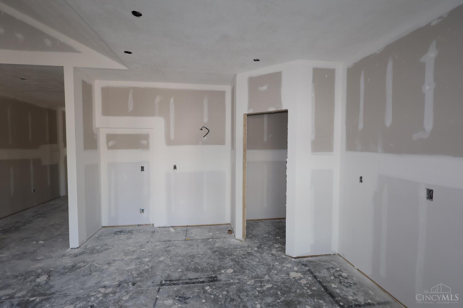 195 Tilly Court Property Photo 19