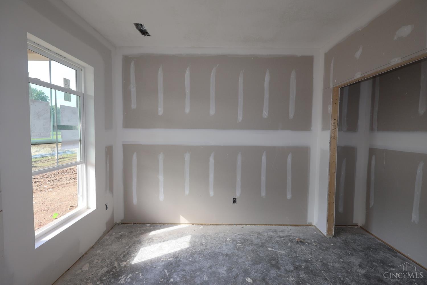 195 Tilly Court Property Photo 30