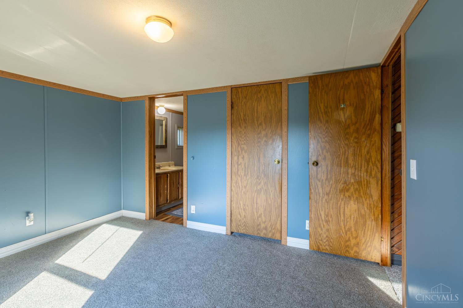 4299 White Oak Road Property Photo 9
