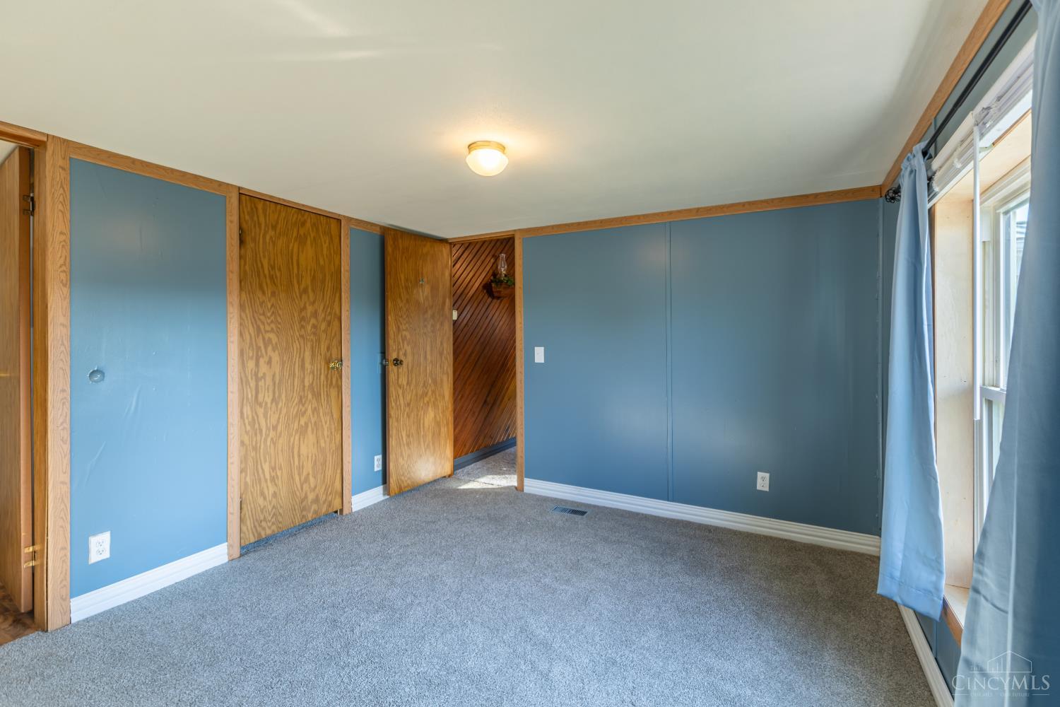4299 White Oak Road Property Photo 10