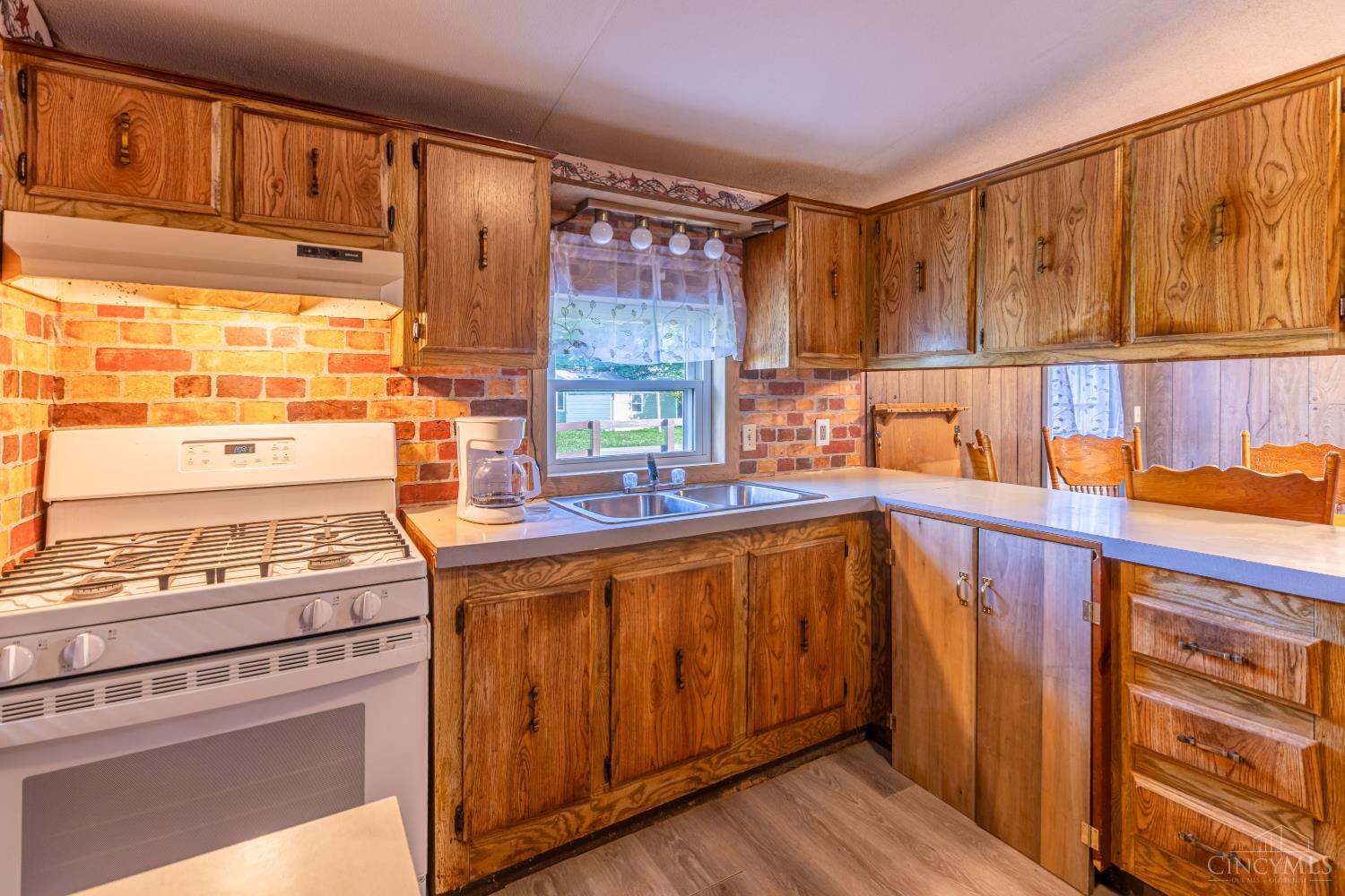 4299 White Oak Road Property Photo 19