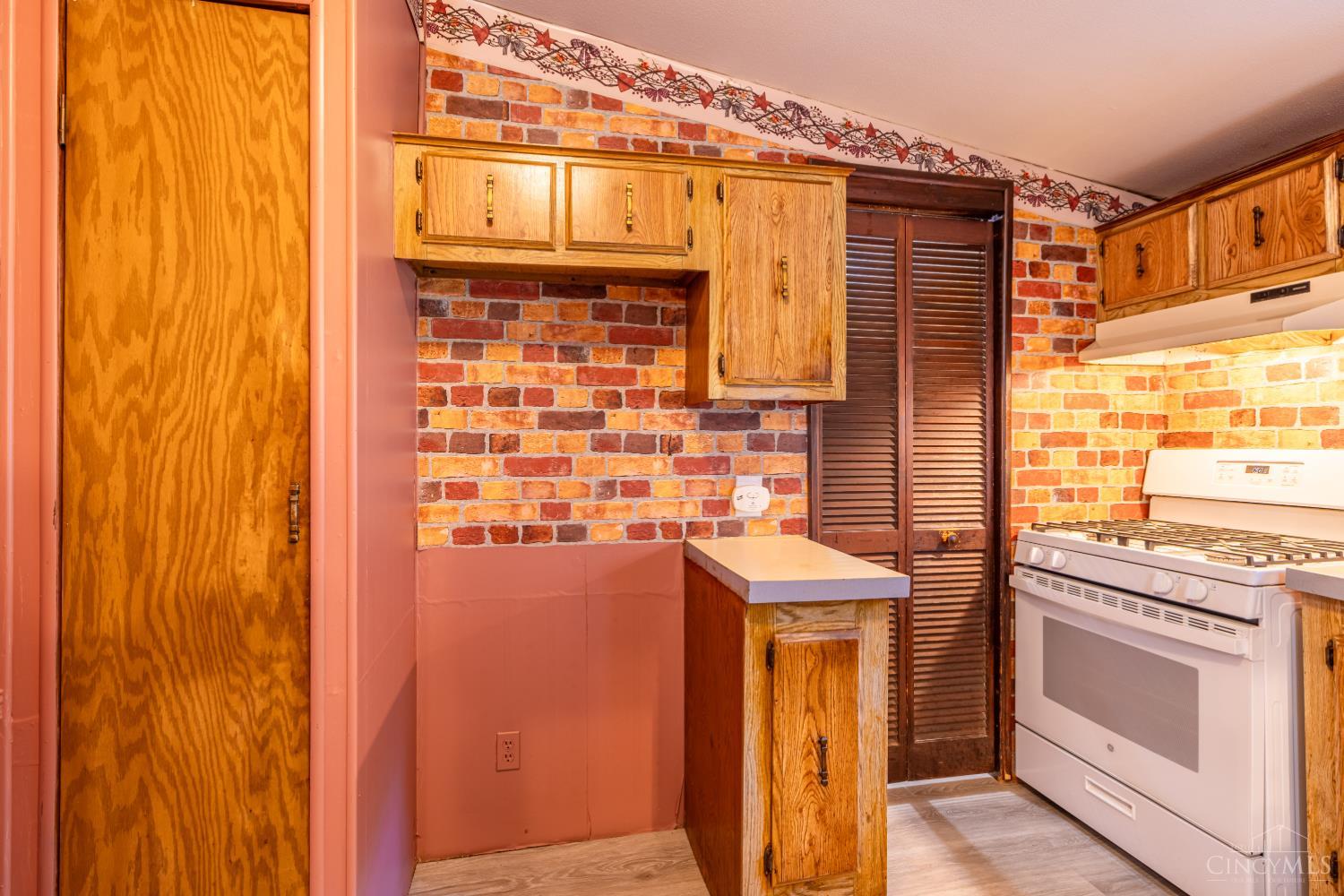 4299 White Oak Road Property Photo 20