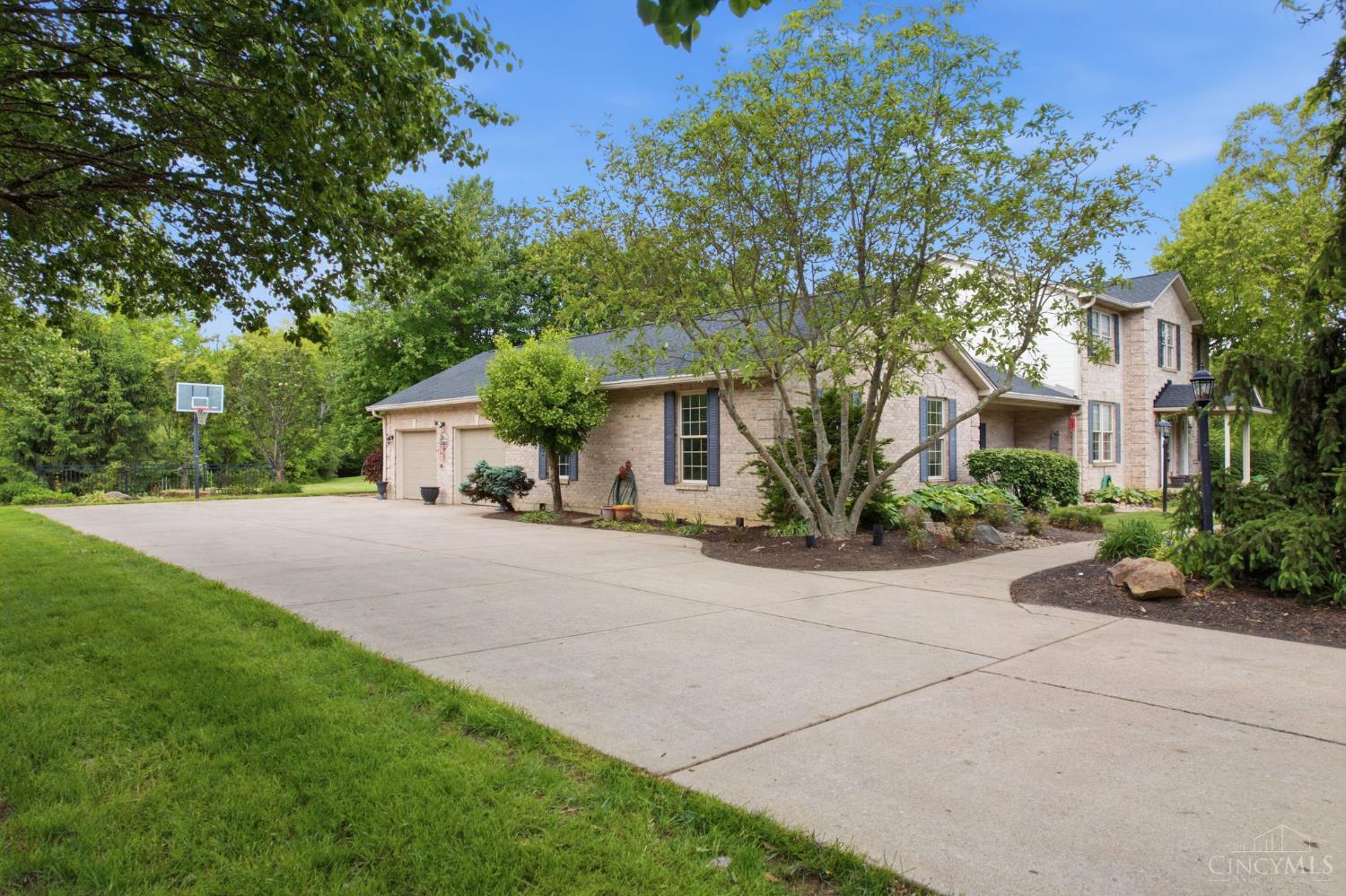 4513 Cedar Hill Drive Property Photo 7