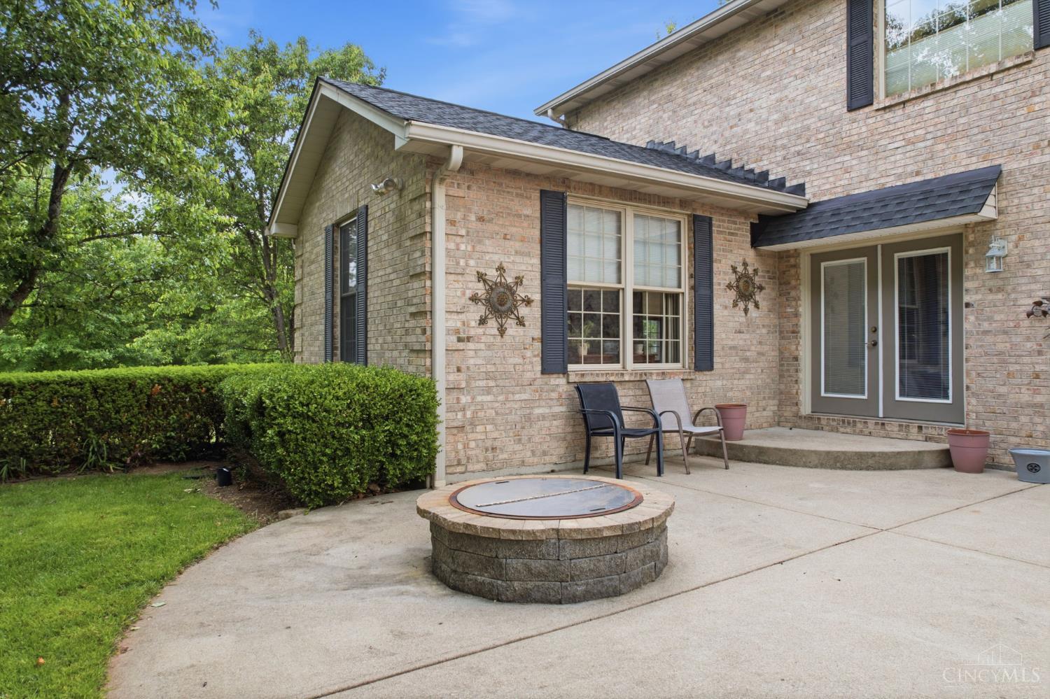 4513 Cedar Hill Drive Property Photo 10