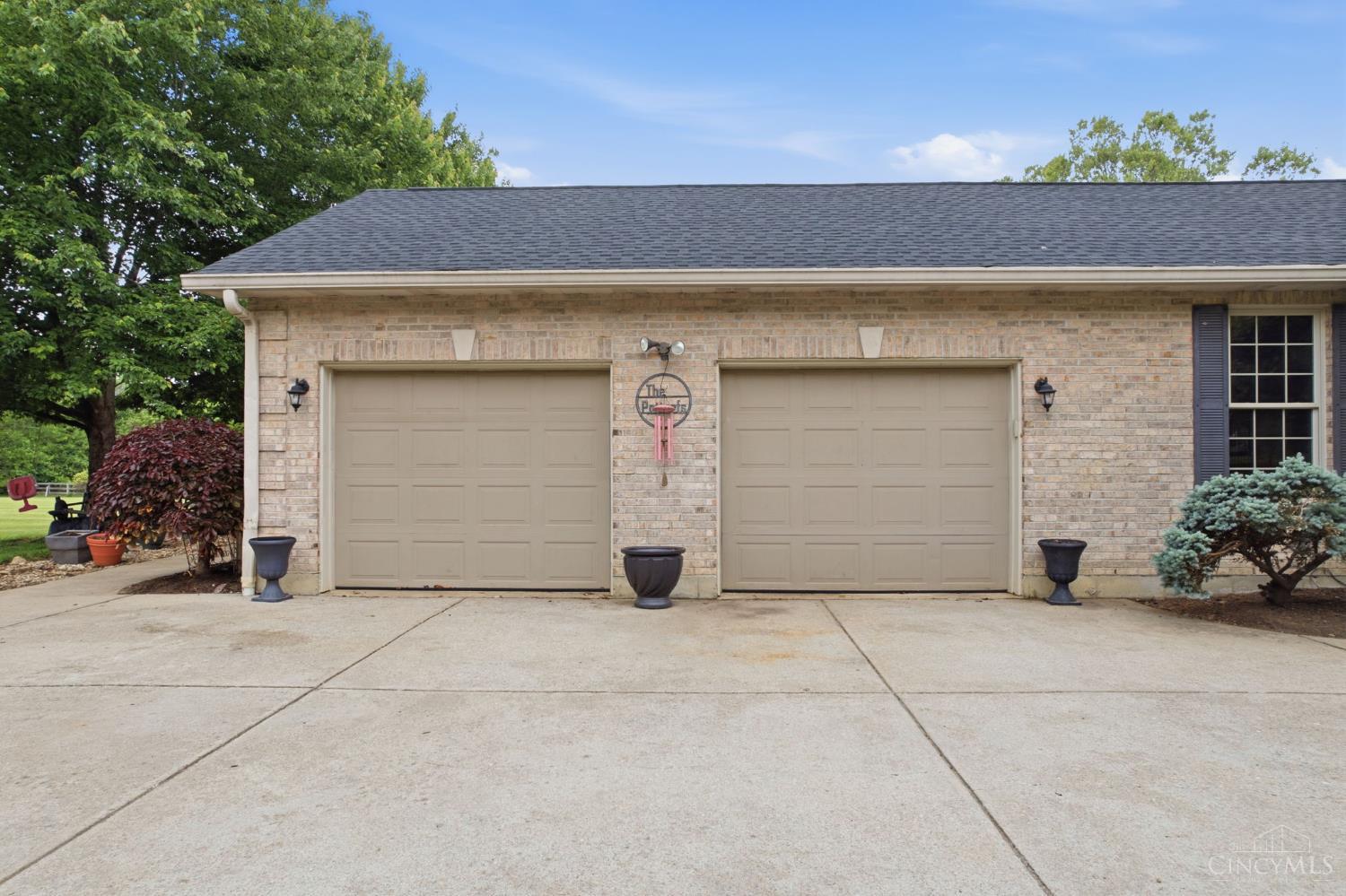 4513 Cedar Hill Drive Property Photo 14