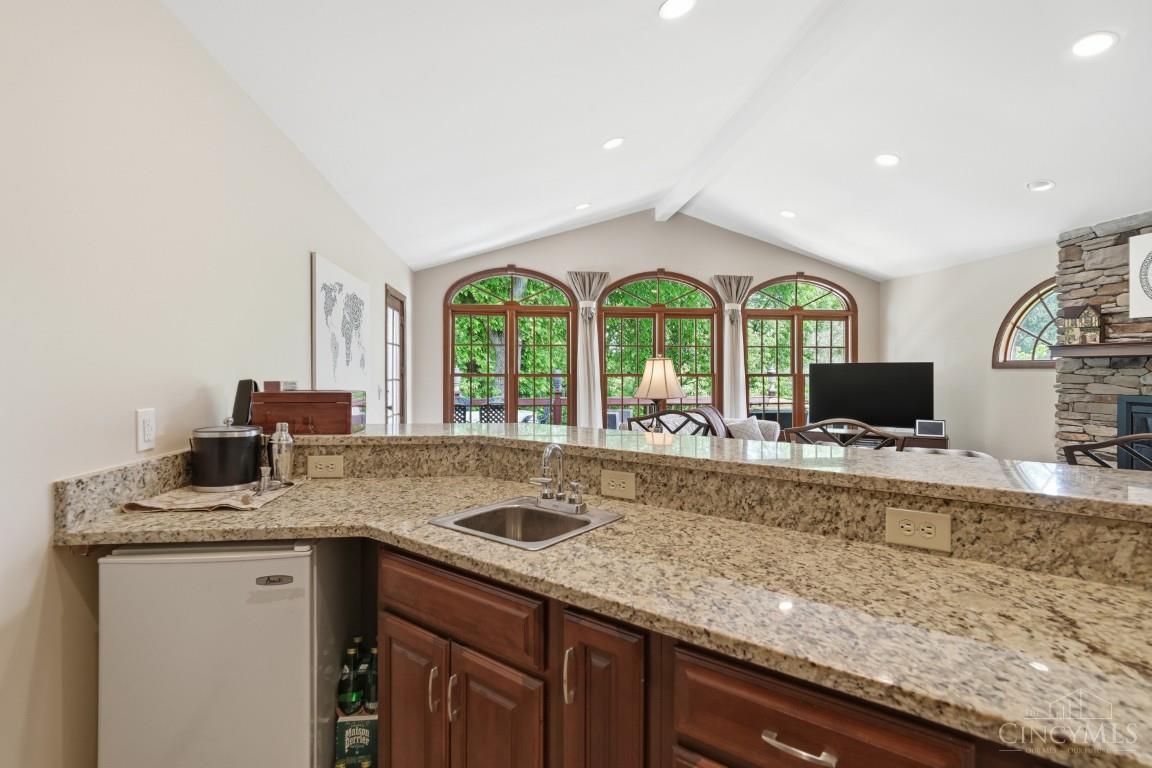 6046 Gaines Road Property Photo 17