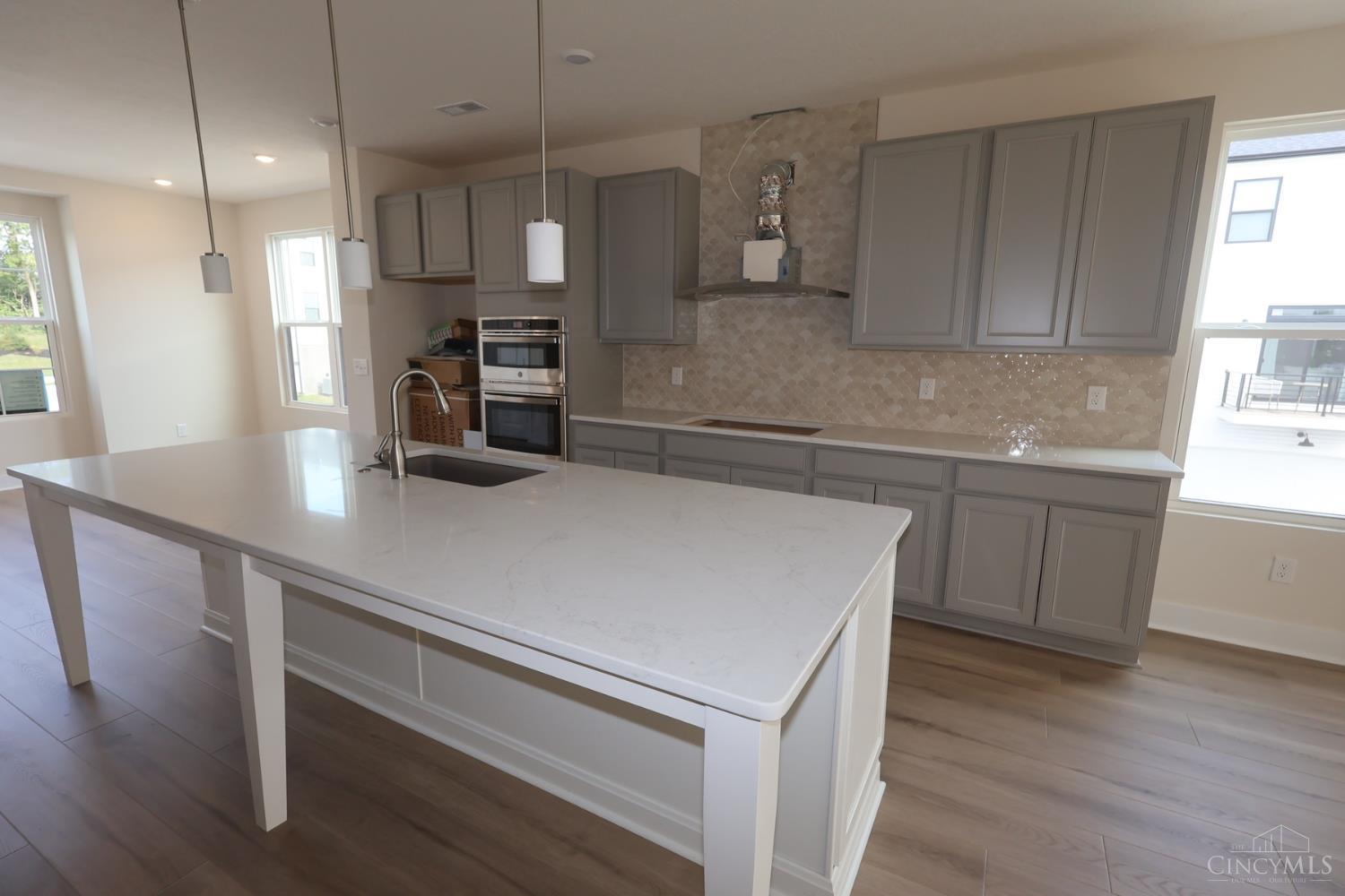 6370 Coverage Court Property Photo 4