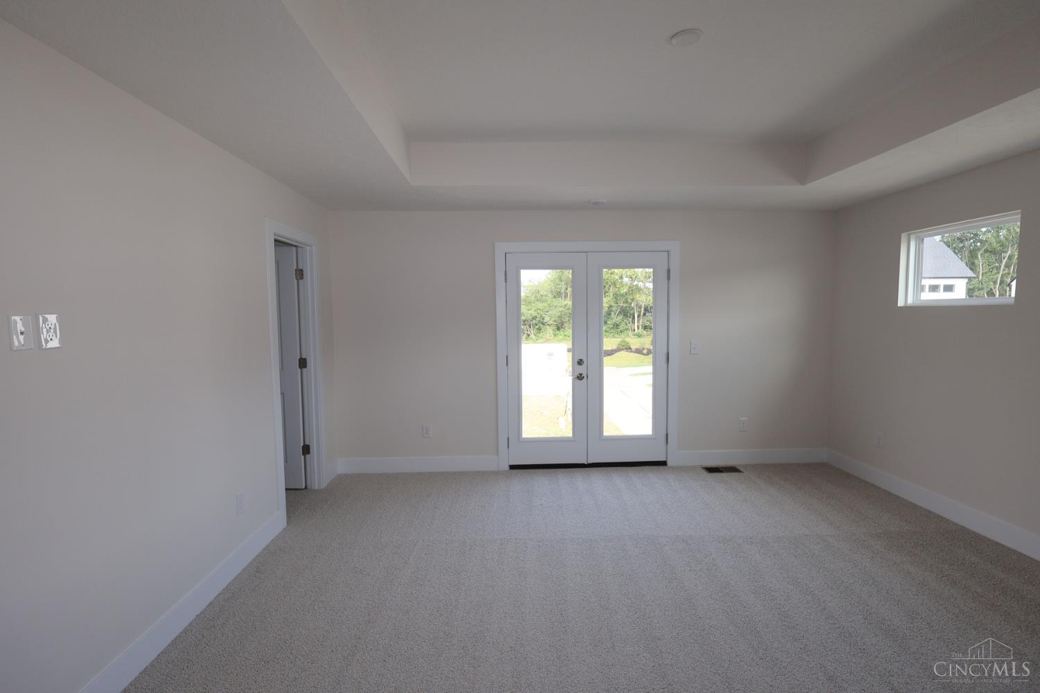 6370 Coverage Court Property Photo 6