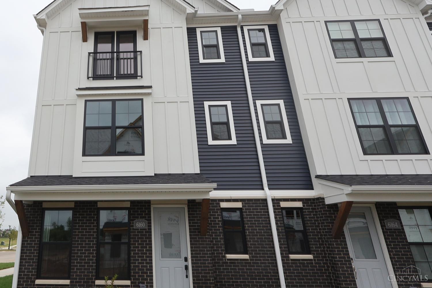 6378 Coverage Court Property Photo 2