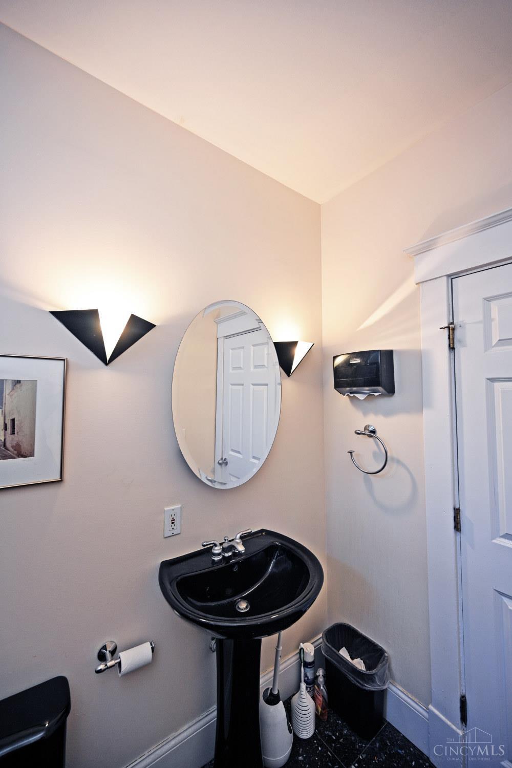 2150 Alpine Place Property Photo 22