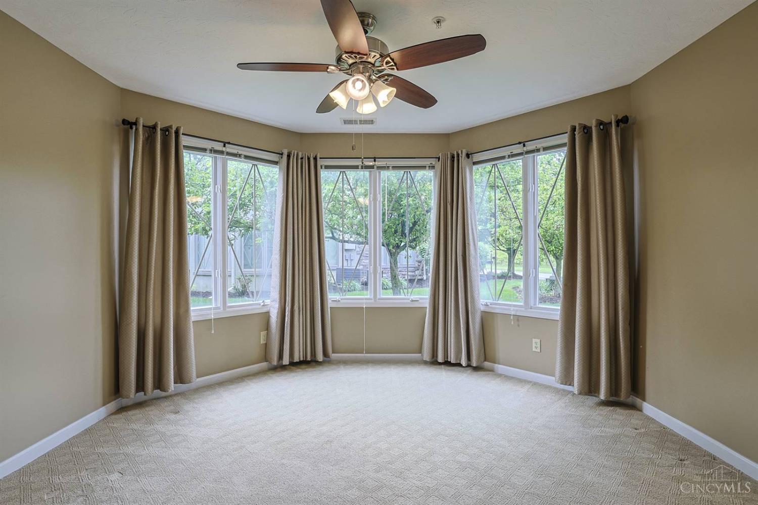 206 Edinburgh Lane Property Photo 13