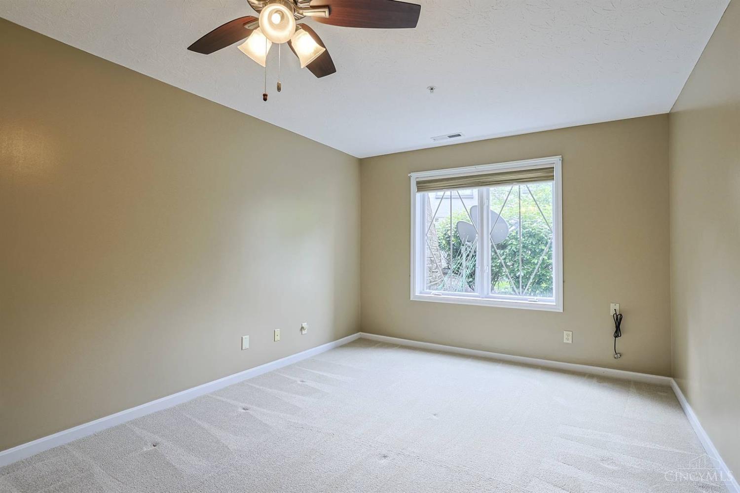 206 Edinburgh Lane Property Photo 20
