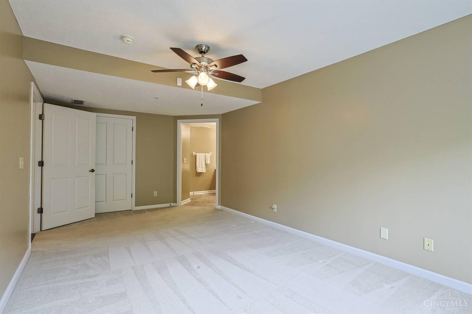 206 Edinburgh Lane Property Photo 22