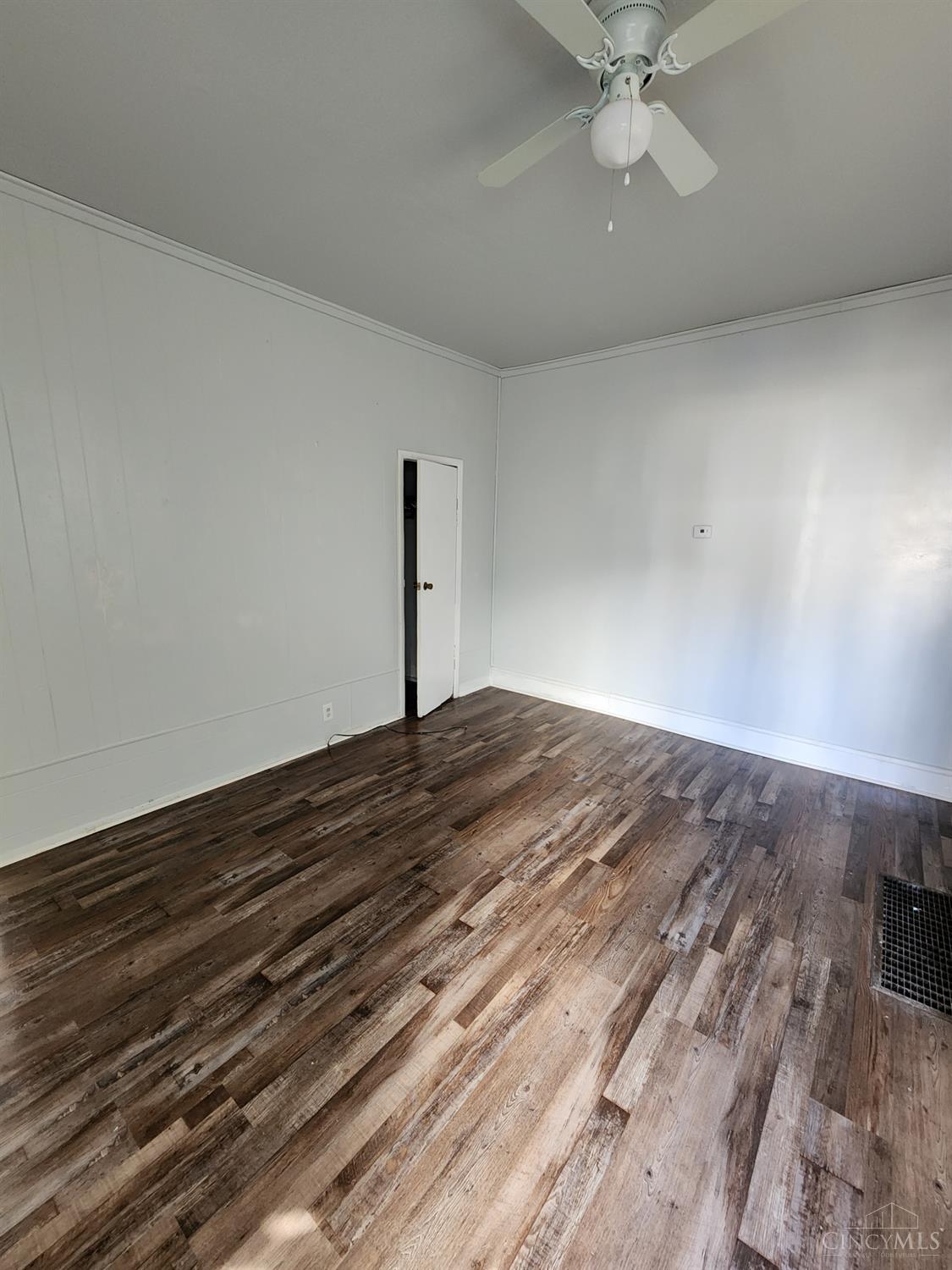 S 1037 Second Street Property Photo 5