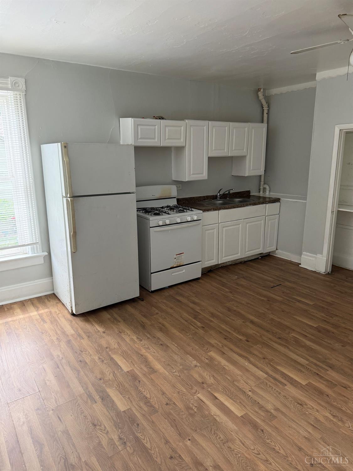S 1037 Second Street Property Photo 8