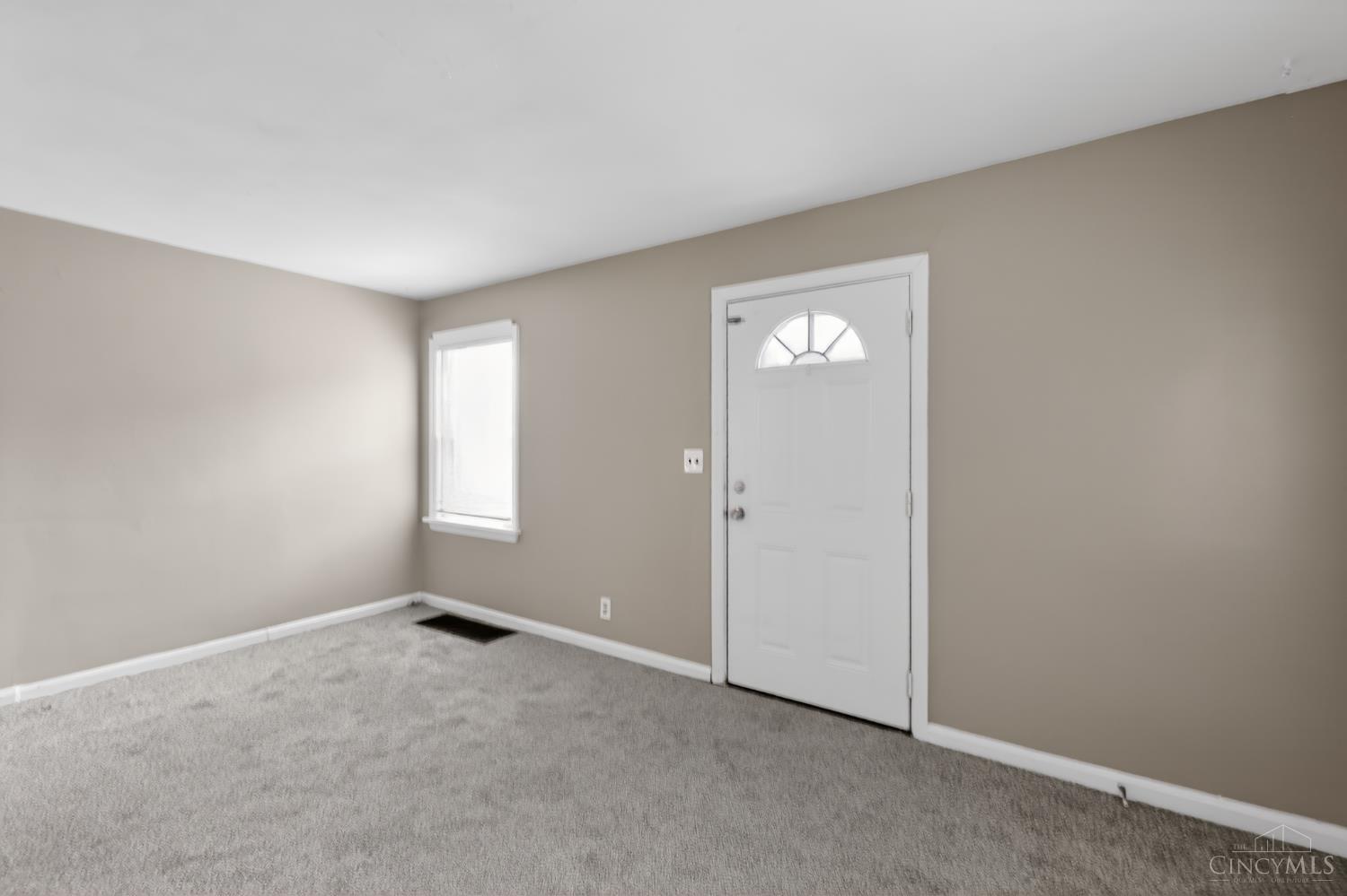 1866 Ashbrook Drive Property Photo 7