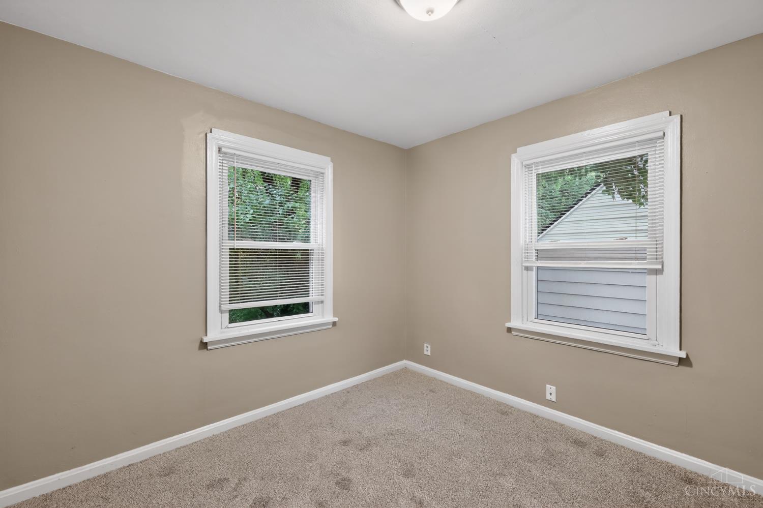 1866 Ashbrook Drive Property Photo 11