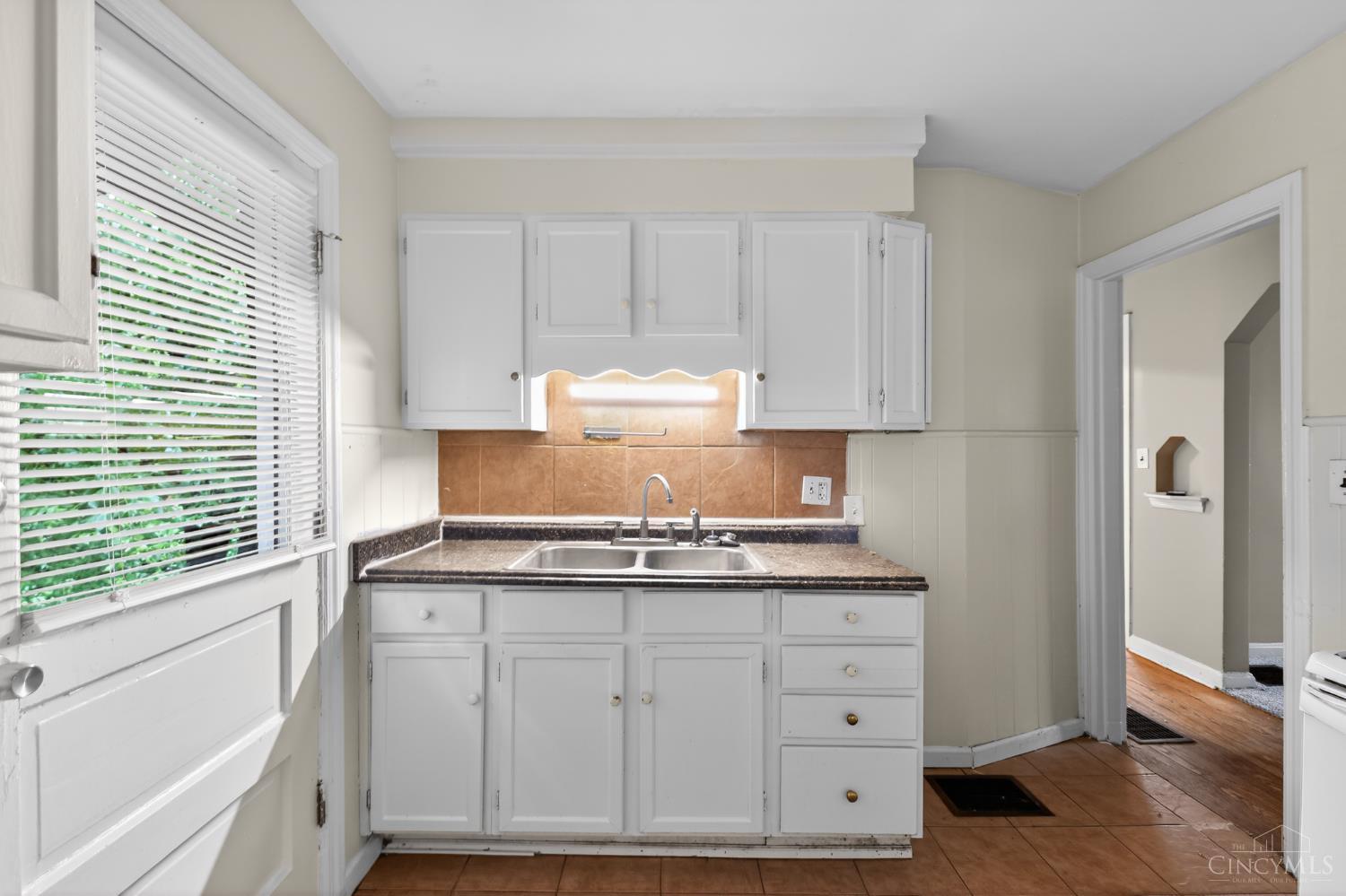1866 Ashbrook Drive Property Photo 15