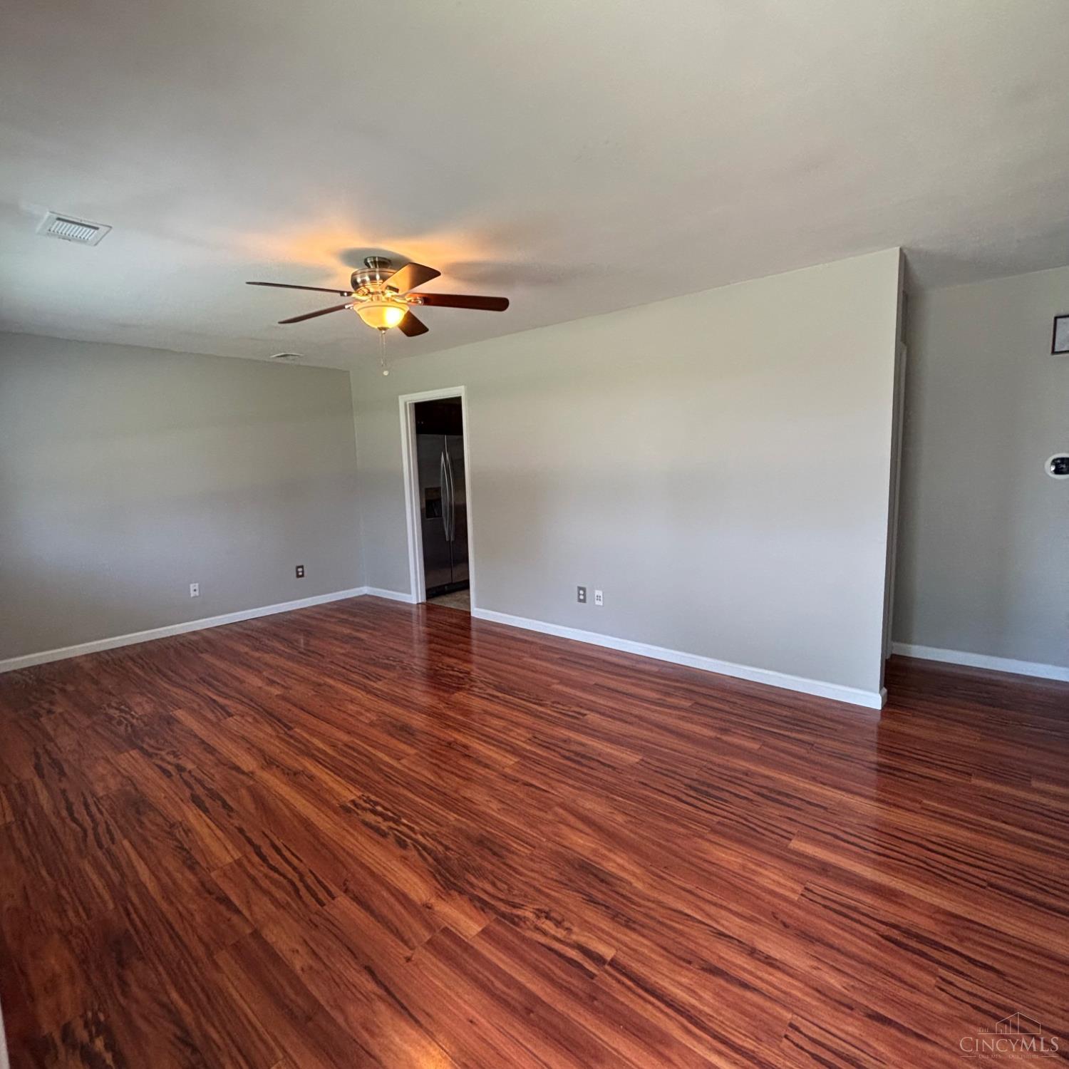973 Seminole Property Photo 5
